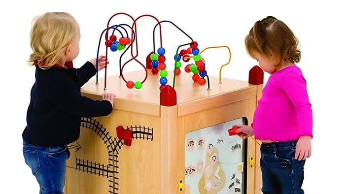 Top 7 Wooden Activity Cubes For Hospitals And Pediatric Clinics