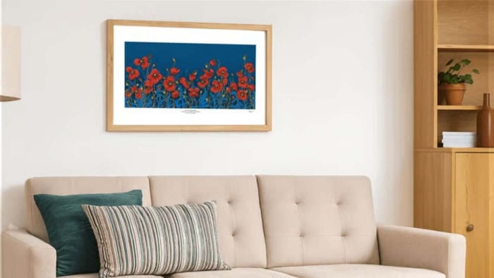 Beautiful Poppy Artwork and Gifts: From Canvas to Keepsakes