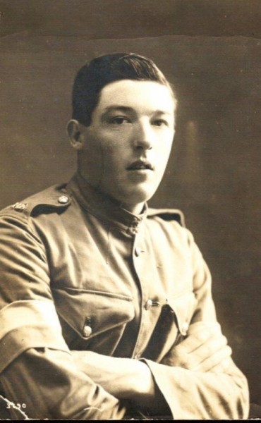 THE DIGGER WHO FOUGHT TWO WORLD WARS