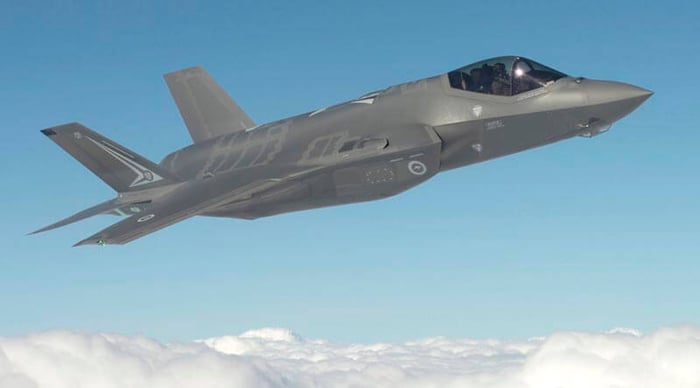 F-35 Program Lauded by Defence