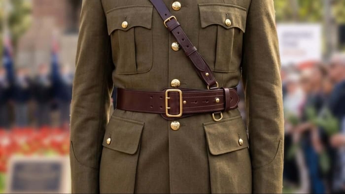 sam browne belt