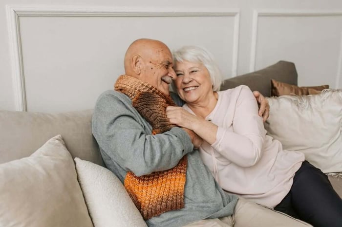 The Caregiver Guide – Helping Stubborn Loved Ones Age Gracefully