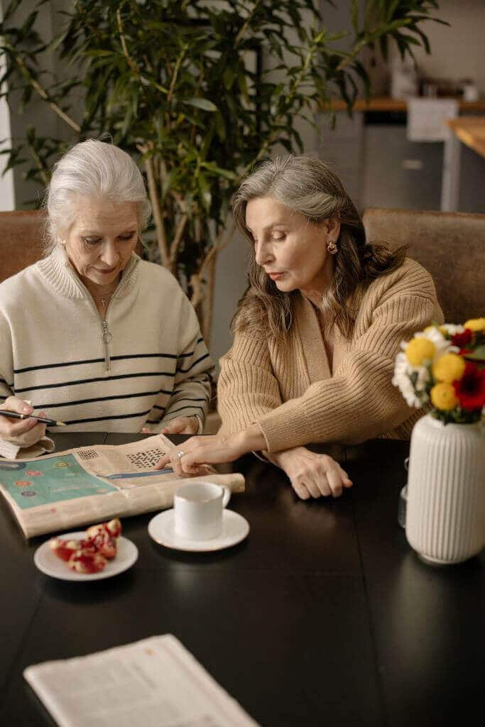 The Caregiver Guide - Managing Alzheimer and Dementia