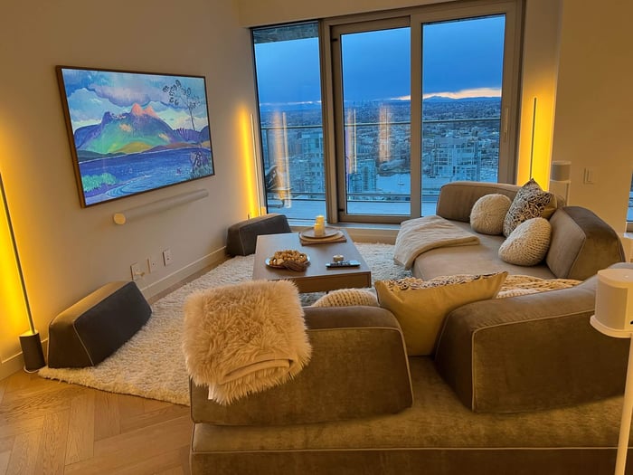 Modular sofas vs. Traditional sofas: Which one is right for your home?