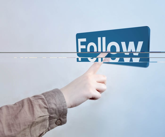 Clever Ways To Leverage Your Business Phone Systems For Lead Gen