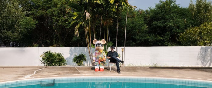 A mesmerizing abstract display of swirling hues and crisp forms, balancing vibrant contrasts and intricate details.