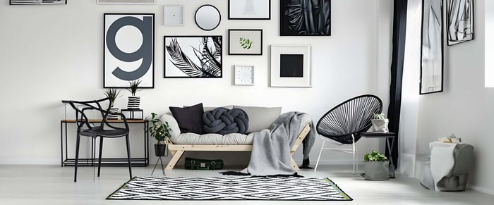 Enhancing Your Home's Elegance: 5 Luxury Interior Design Styles Featuring Giant Bear Sculptures