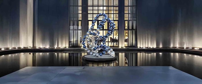 How Organic Sculptures Transforms Garden Spaces Into Artistic Havens