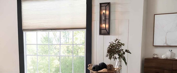 Wall Lights: Smart Dimming, Bulb Temps, and Placement Tips