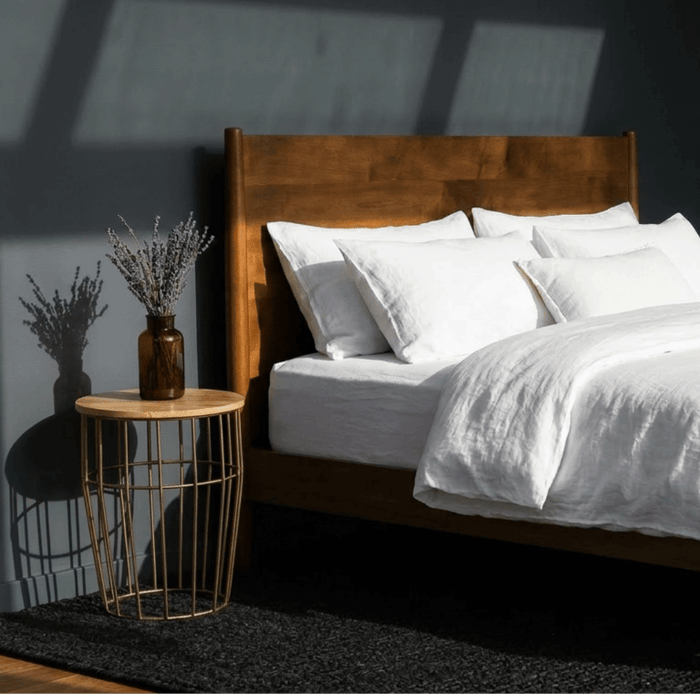 Percale vs sateen sheets comparison showing the difference between crisp percale and soft sateen bedding