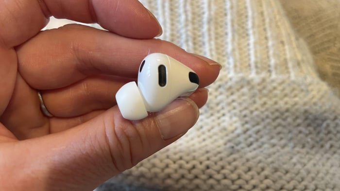 Apple AirPods Pro 3 Review: Wireless Earbuds with Heart Rate Monitoring