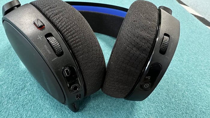 SteelSeries Arctis 7P+ Review – The Best PS5 Headset for Immersive Gaming