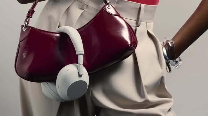 Sony WH-1000XM6 Headphones: Next-Level Noise Cancellation for Ultimate Silence