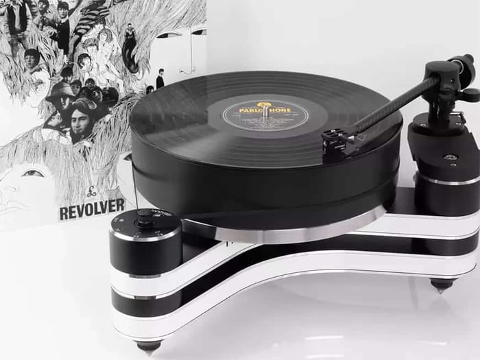 Clearaudio Innovation Revolver Special Edition: A Vinyl Tribute to The Beatles’ Iconic Album