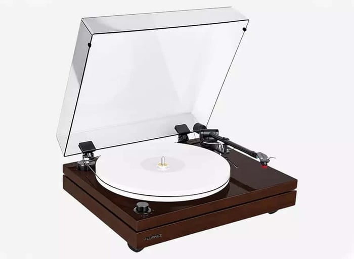 Fluance RT87: Dual-Base Turntable with Carbon Fiber Tonearm Elevates Vinyl Listening