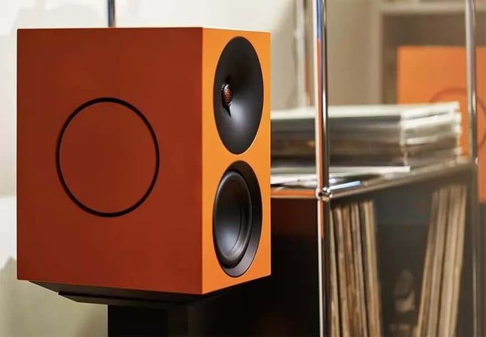 Cambridge Audio L/R X: High-Powered 800W Active Bookshelf Speakers