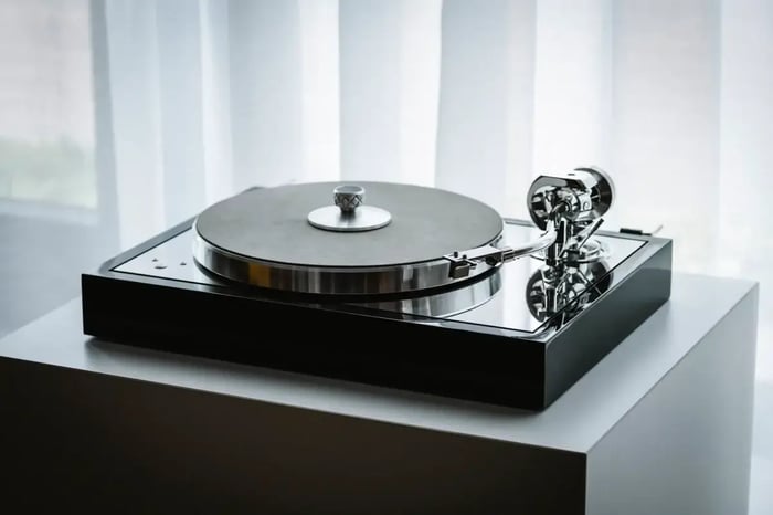 Exceptional Audio Gear: Pro-Ject, Wharfedale, McIntosh