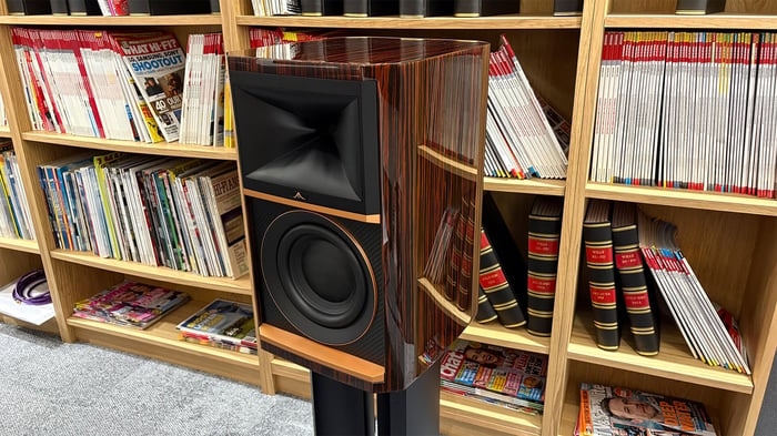 JBL Summit Ama Review — Demanding High-End Bookshelf Speakers