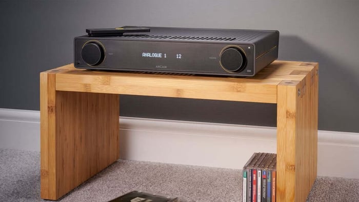 Rega Brio Mk7 vs Arcam A5 Review: Which Stereo Amplifier Reigns Supreme?