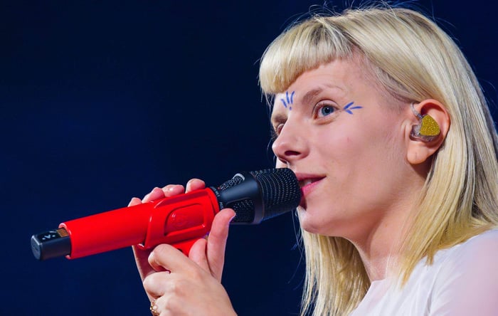 AURORA Explores Emotions in New Enchanting Single 'The Flood'