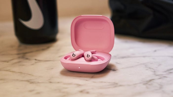 Beats Strikes Back: Powerbeats Fit Designed to Outperform AirPods in Workouts