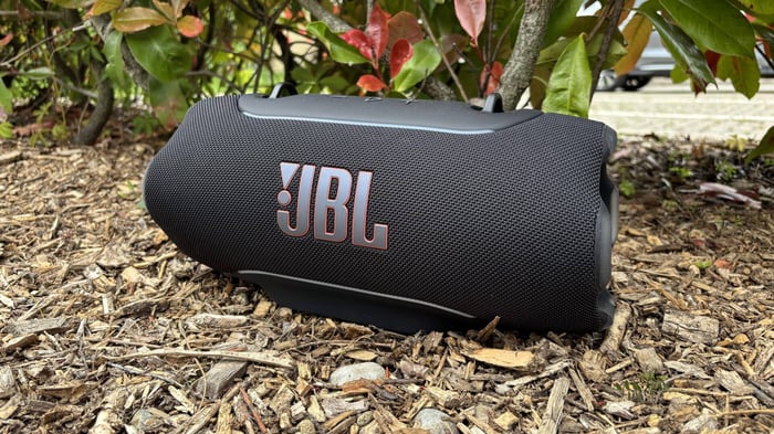 JBL Xtreme 5 Review: Noticeably More Powerful Portable Speaker