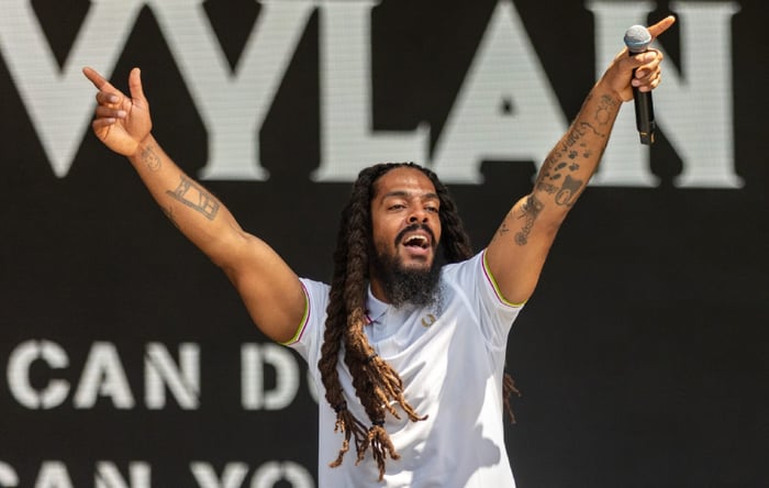 Police Update: Man Interviewed Over Bob Vylan’s Glastonbury Performance