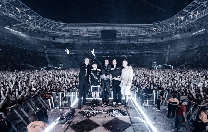Bring Me The Horizon Unleash ‘DArkSide’ in First Seven Minutes of ‘L.I.V.E. In São Paulo’ Film