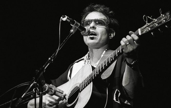 Country Joe McDonald, Voice of Country Joe & The Fish, Passes Away at 84