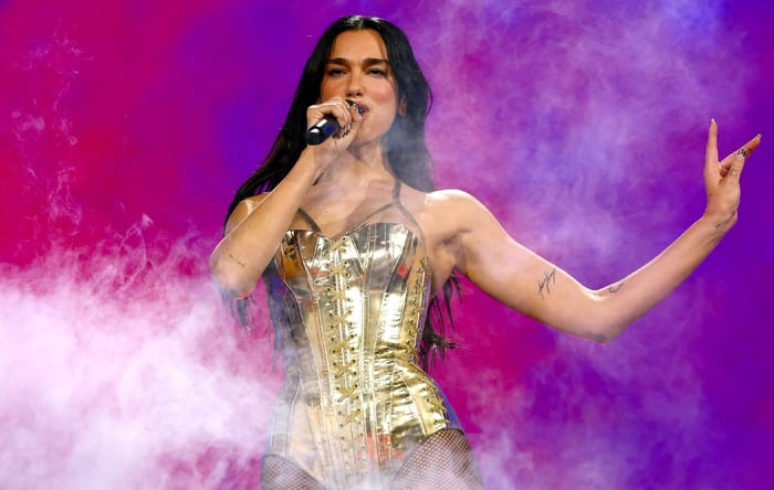Dua Lipa and Talent Agency Address Rumors Over Agent and Kneecap Glastonbury Controversy