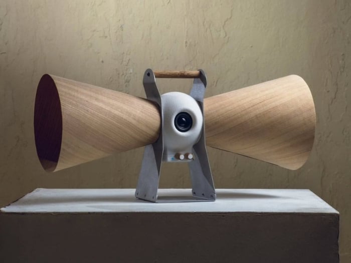 Gankéké Bluetooth Speaker Turns a Wood Sculpture Into a Sound System