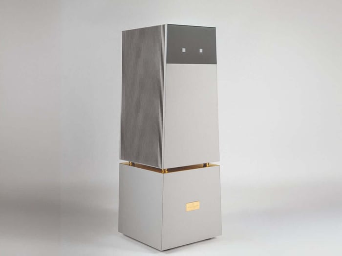 Goldmund’s $500,000 Amplifier: A Stunning Fusion of Sculpture and Sound