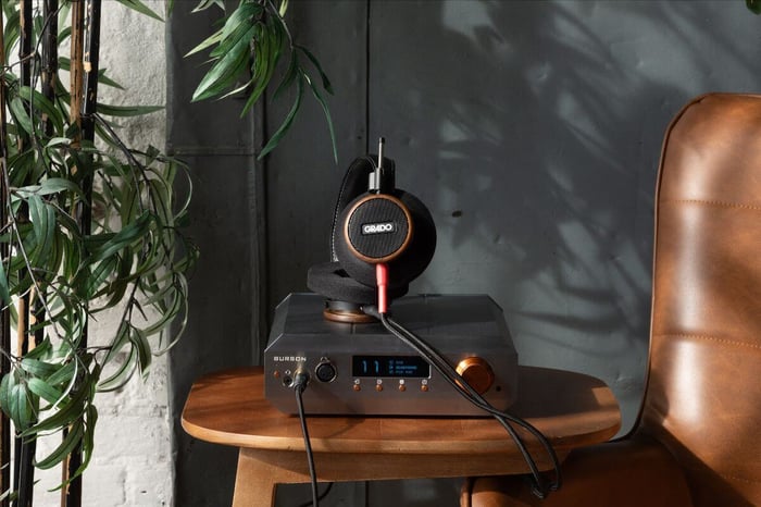 Grado’s Signature S550: A Warmth-Focused Evolution in Headphone Design