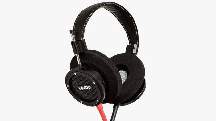 Grado Signature S750: Claiming the Audio Throne with Perfect Sound or Just Pretty Words?