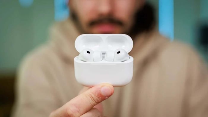 AirPods with Cameras: Conflicting Rumors and New iOS 27 Code Insights
