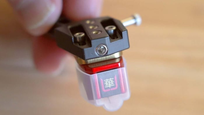 Colossus Head Shell: Elevate Your Kuzma 4Point Tonearm Experience