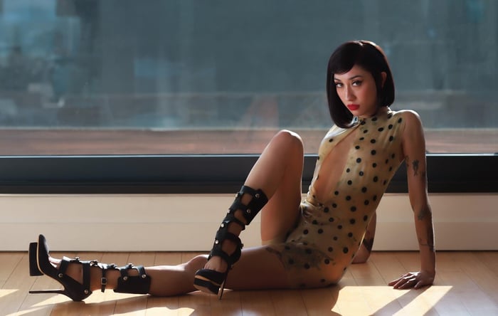 Isabella Lovestory ‘Vanity’ Review: Neo-Perreo Star Shines as Pop Princess