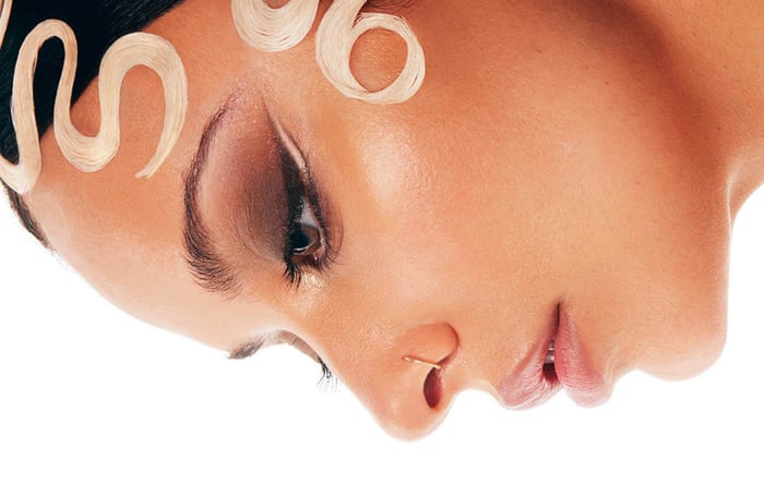 JADE Announces Debut Solo Album ‘THAT’S SHOWBIZ BABY!’ and 2025 UK & Ireland Tour