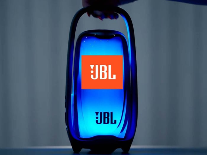 JBL Pulse 6 Portable Speaker: The Ultimate Ambient Lamp and Mood Setter Anywhere