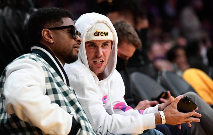 Justin Bieber and Usher Clash at Beyoncé and Jay-Z’s Oscars After-Party
