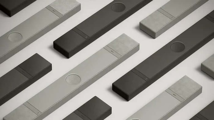 KEF vs Sonos: The Ultimate Soundbar Showdown for Your Living Room