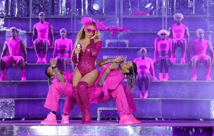 Beyoncé’s Levitating Horse Replaces Flying Car After Stage Glitch on Cowboy Carter Tour