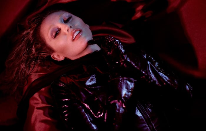 Miley Cyrus Criticizes Awards Season: “We’re Meant to Be a Community, Not Opponents”