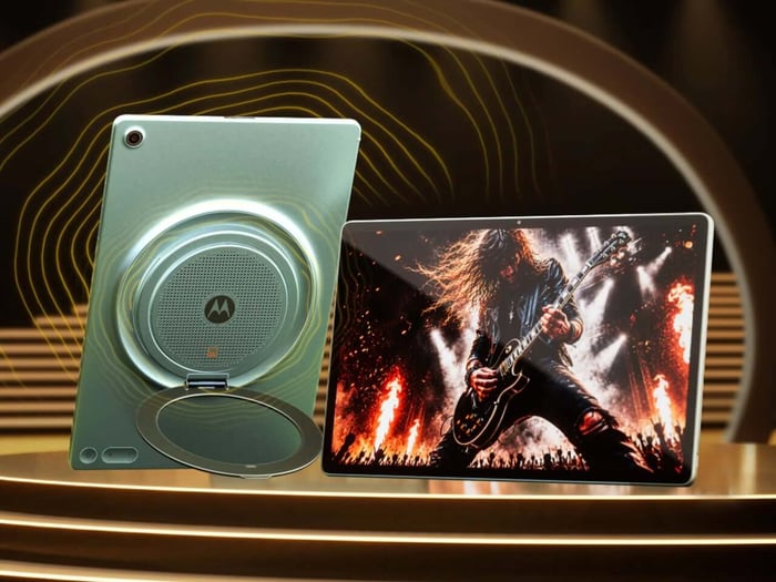 Motorola Moto Pad 70 Groove: The Tablet with 9 JBL Speakers for Epic Sound