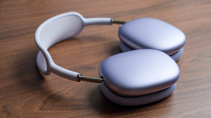 Apple AirPods Max 2 Review: Improved But Not Where I Expected