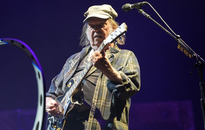 Glastonbury 2025: Neil Young’s Epic Pyramid Stage Headline Setlist Revealed