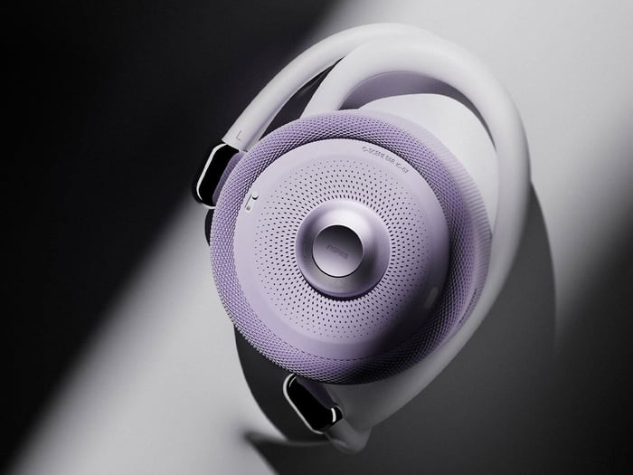 Chic Over-Ear Headphones That Instantly Transform into True Wireless Earbuds