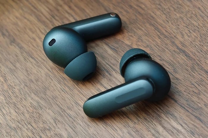 OnePlus Buds 4 Review: Premium Noise Cancellation at a Budget-Friendly Price