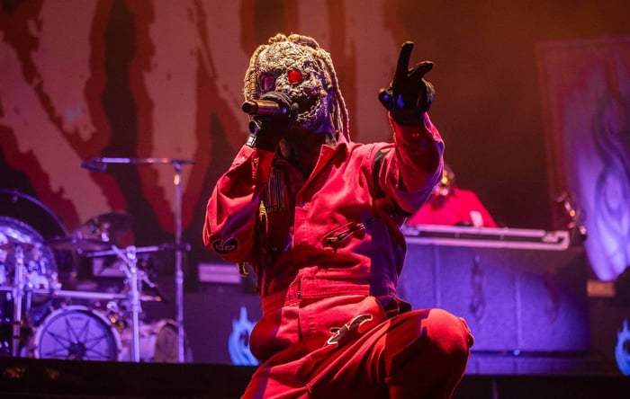 Slipknot Announces Full Physical Release of Experimental Album ‘Look Outside Your Window’