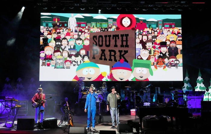 Matt Stone Joins Primus on Drums for King Crimson Cover in LA